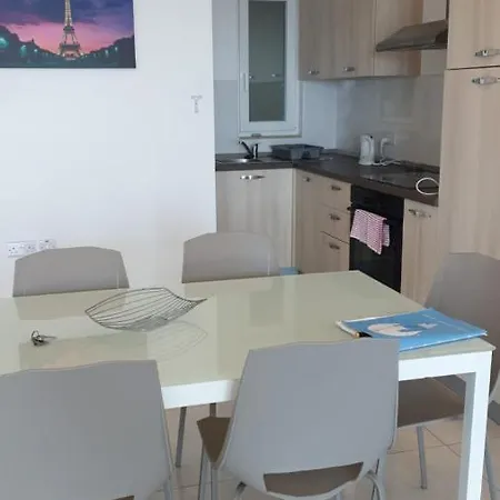 Flat 2 Blue Waves Apartment St. Paul's Bay